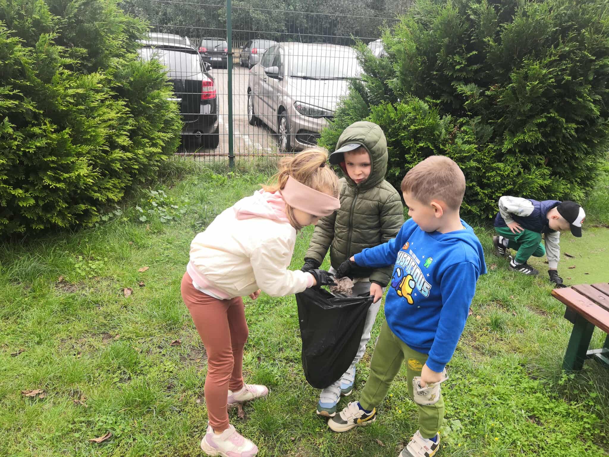 Akcja „Sprzątanie świata” z udziałem przedszkolaków
